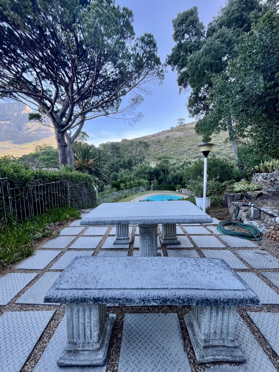 1 Bedroom Property for Sale in Tamboerskloof Western Cape